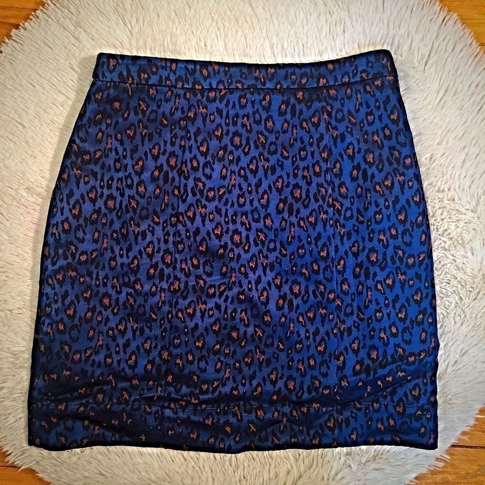 Banana Republic Button Up Skirt! Pockets Big phone - Picture 2 of 3
